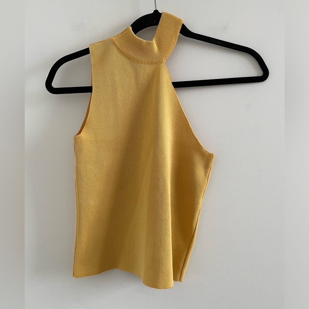 GIPCCO Gold One Shoulder Mock Neck Crop Top One Size